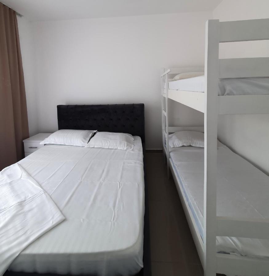 Low Cost Banesa Kosovare Шенджин Экстерьер фото