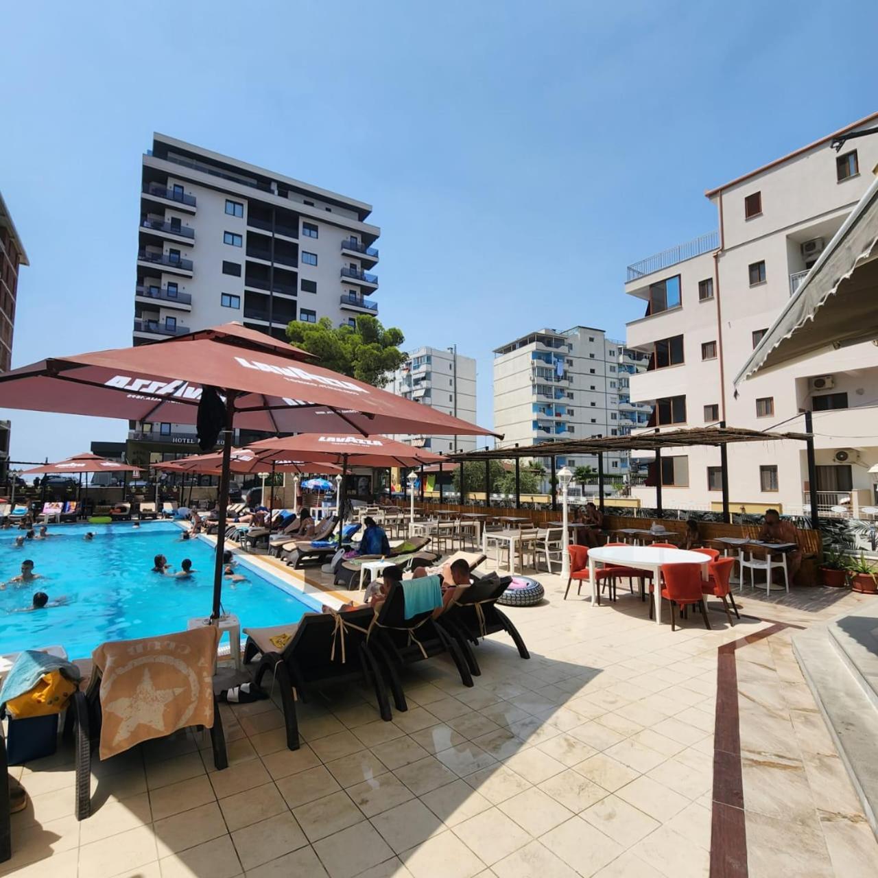 Low Cost Hotel Kosova Шенджин Экстерьер фото